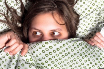 Girl has nightmares Girl has nightmares